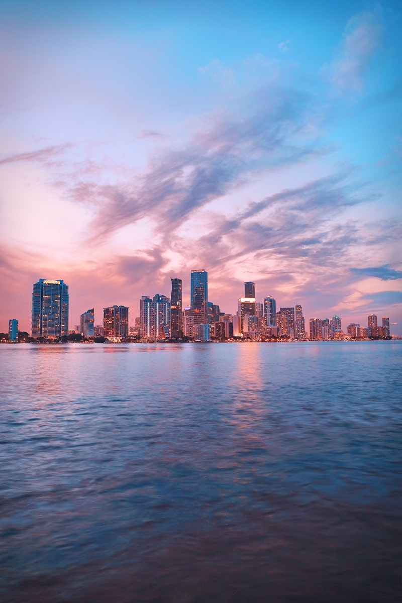 Vista urbana costera de Miami